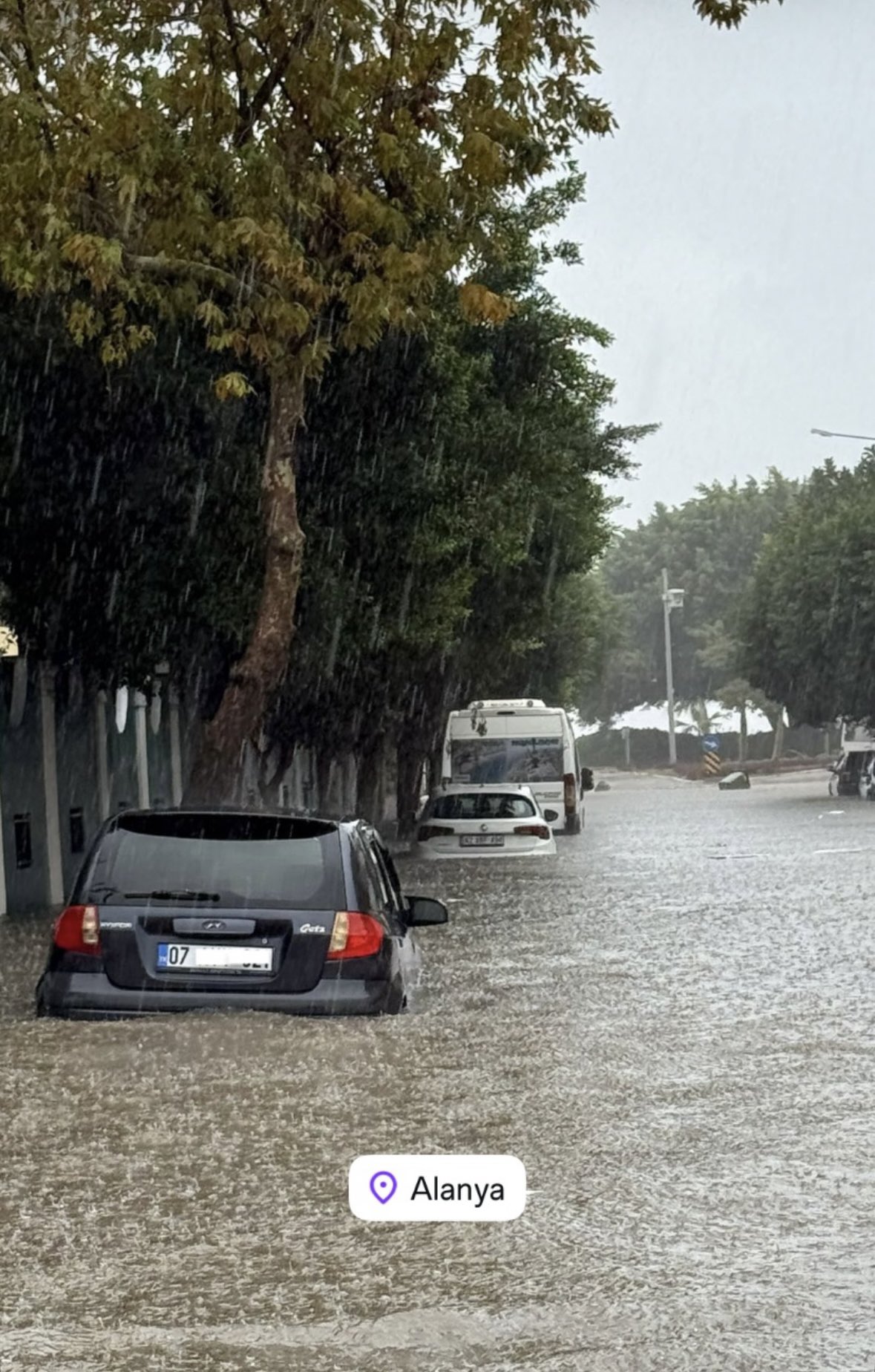 Τουρκία: Κατολισθήσεις και πλημμυρικά φαινόμενα σαρώνουν την Αττάλεια
